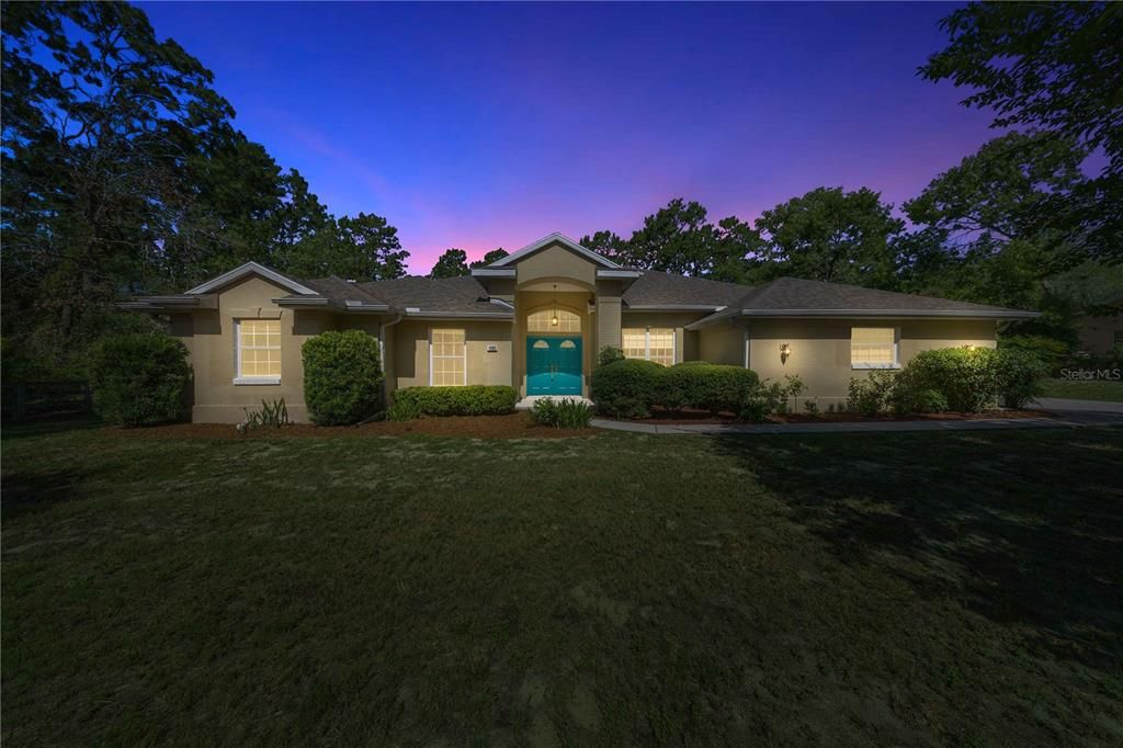 For Sale: $504,999 (4 beds, 2 baths, 2504 Square Feet)