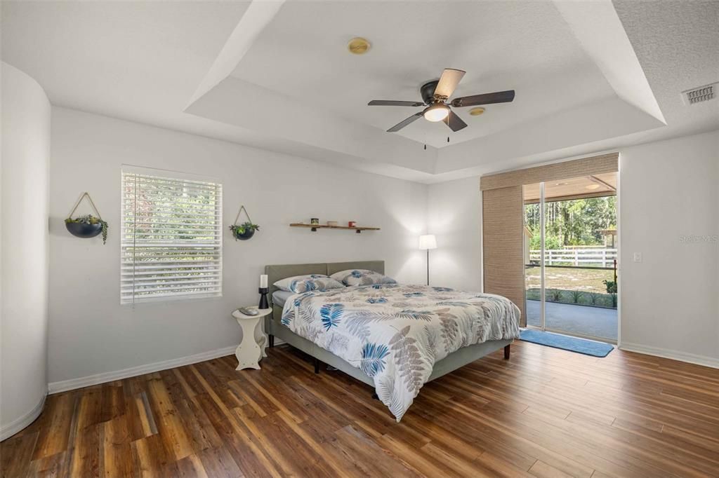 For Sale: $504,999 (4 beds, 2 baths, 2504 Square Feet)