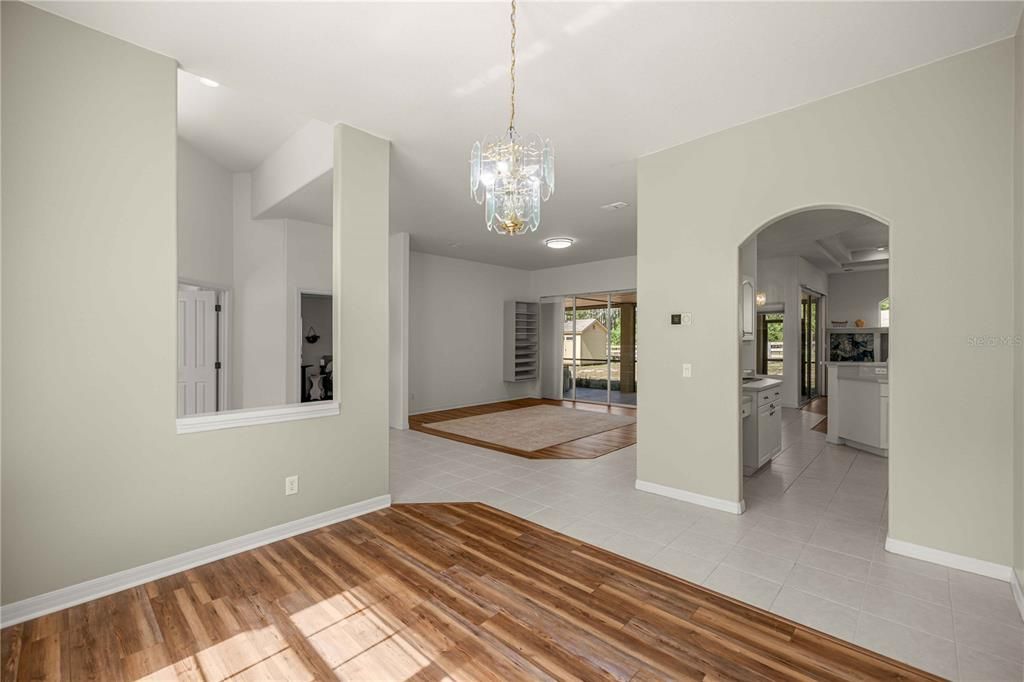 For Sale: $504,999 (4 beds, 2 baths, 2504 Square Feet)