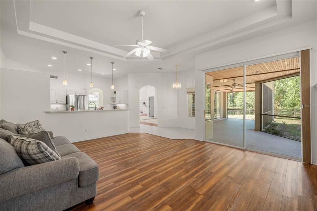 For Sale: $504,999 (4 beds, 2 baths, 2504 Square Feet)