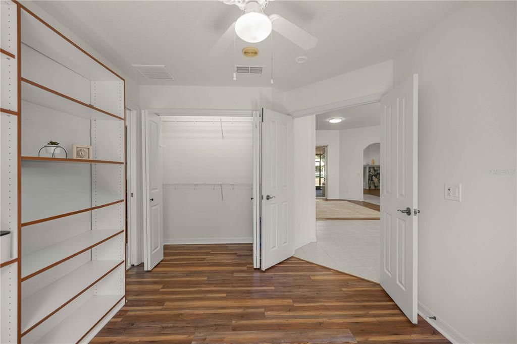 For Sale: $504,999 (4 beds, 2 baths, 2504 Square Feet)