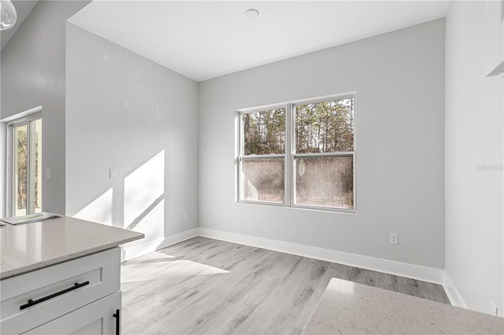 For Rent: $2,150 (3 beds, 2 baths, 1648 Square Feet)