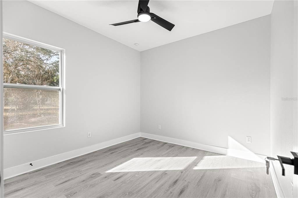 For Rent: $2,150 (3 beds, 2 baths, 1648 Square Feet)