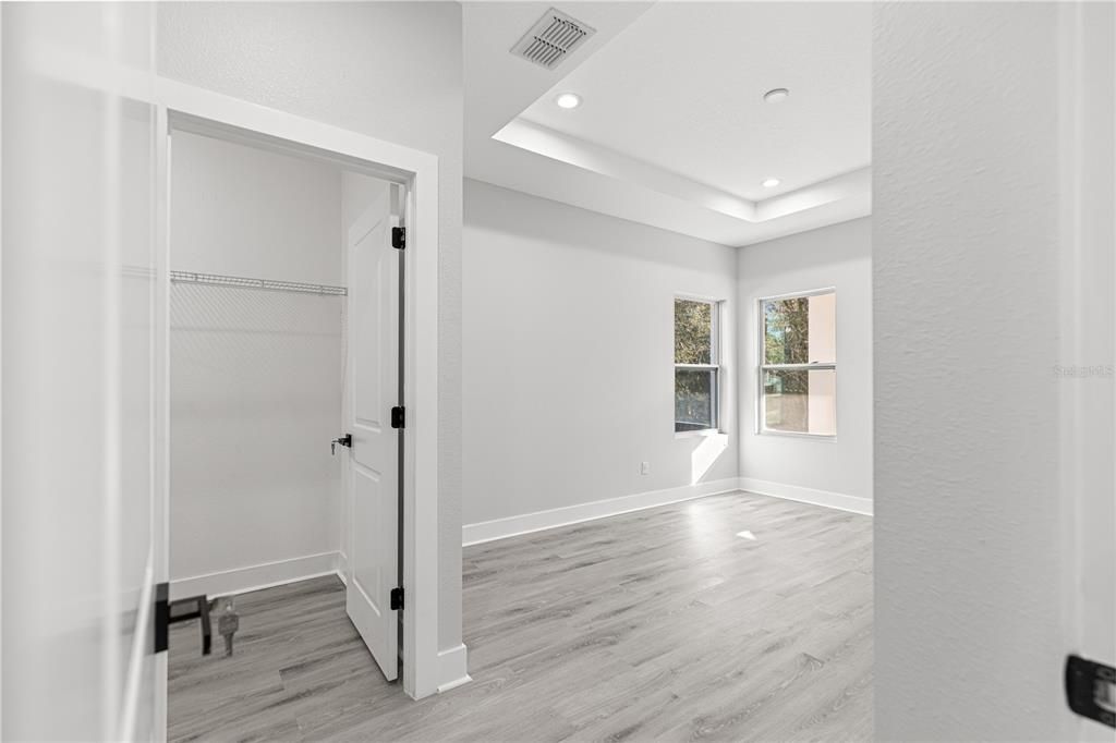 For Rent: $2,150 (3 beds, 2 baths, 1648 Square Feet)