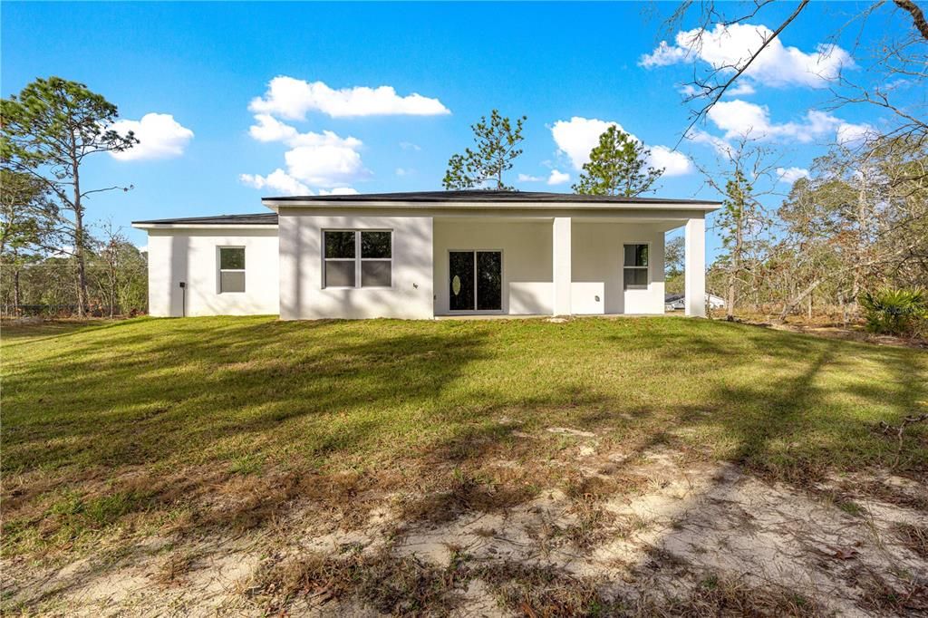 For Rent: $2,150 (3 beds, 2 baths, 1648 Square Feet)