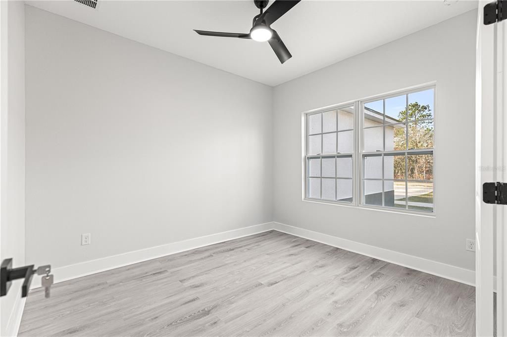 For Rent: $2,150 (3 beds, 2 baths, 1648 Square Feet)