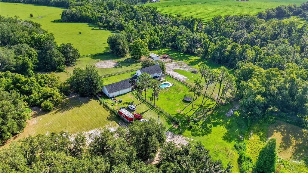 На продажу: $699,000 (4 спален, 2 ванн, 2318 Квадратных фут)