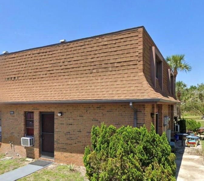 For Rent: $1,095 (1 beds, 1 baths, 672 Square Feet)