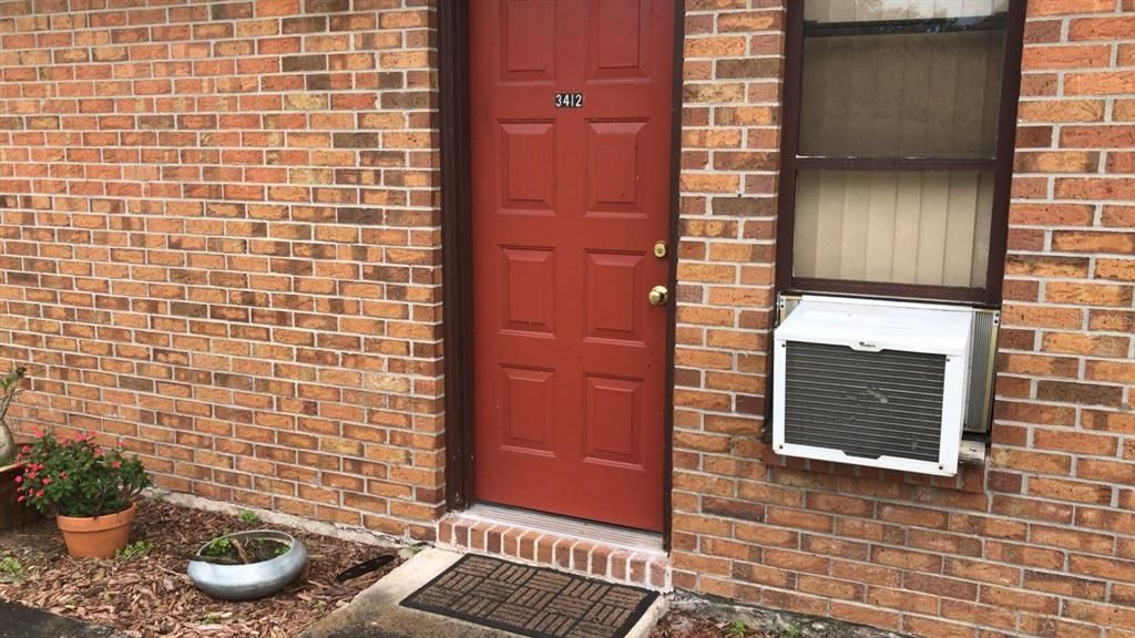For Rent: $1,095 (1 beds, 1 baths, 672 Square Feet)