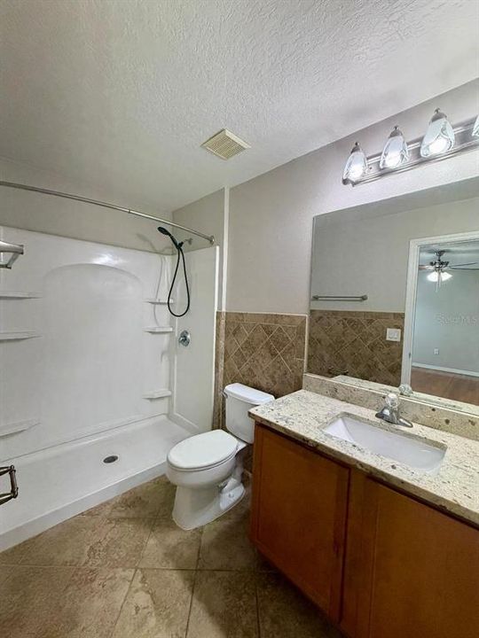 В аренду: $2,095 (3 спален, 2 ванн, 1304 Квадратных фут)