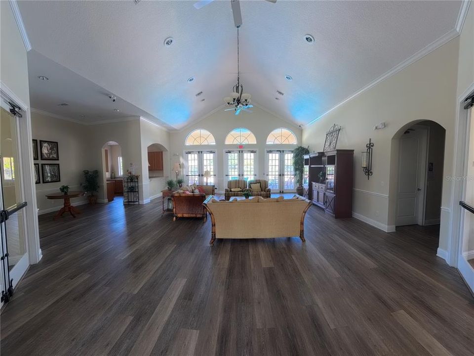 For Sale: $316,000 (2 beds, 2 baths, 1236 Square Feet)