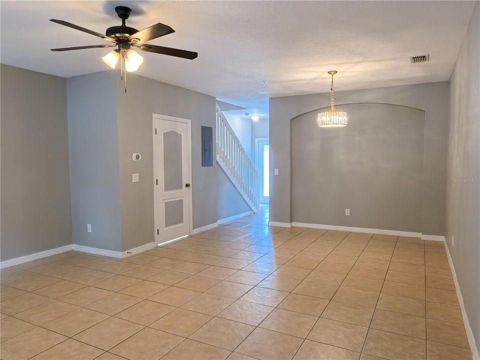 For Sale: $316,000 (2 beds, 2 baths, 1236 Square Feet)
