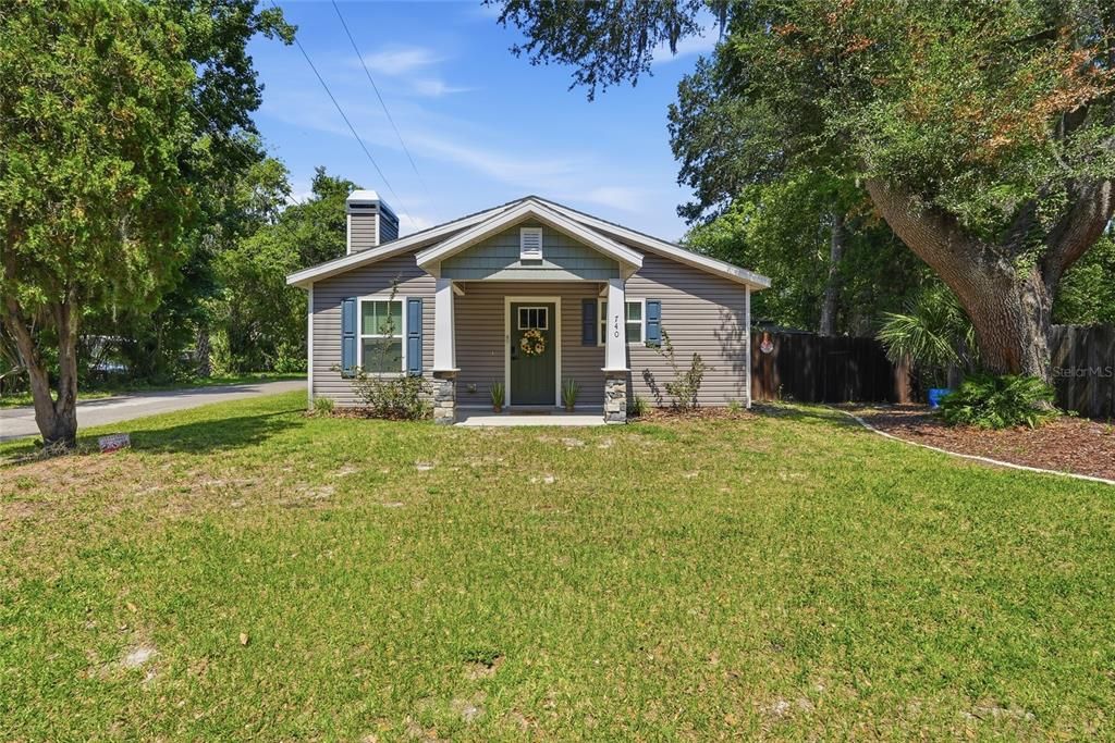 For Sale: $330,000 (3 beds, 2 baths, 1200 Square Feet)
