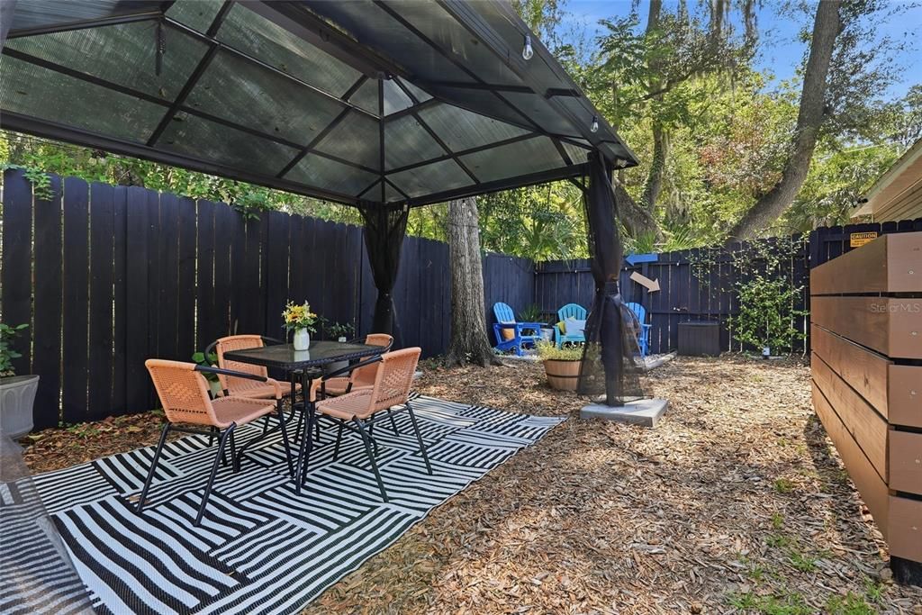 For Sale: $330,000 (3 beds, 2 baths, 1200 Square Feet)