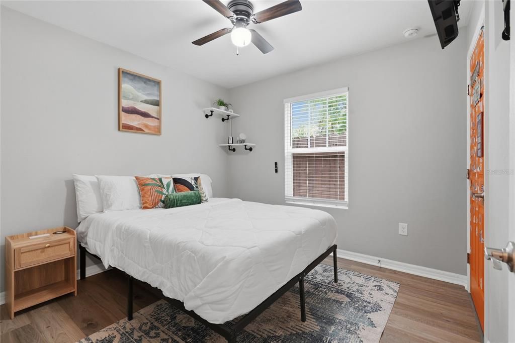 For Sale: $330,000 (3 beds, 2 baths, 1200 Square Feet)