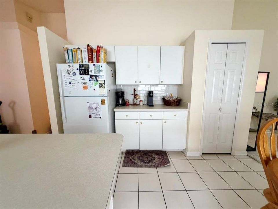 В аренду: $2,595 (4 спален, 2 ванн, 1951 Квадратных фут)