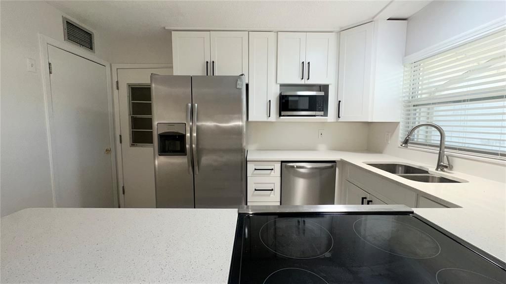 В аренду: $2,699 (3 спален, 2 ванн, 1550 Квадратных фут)