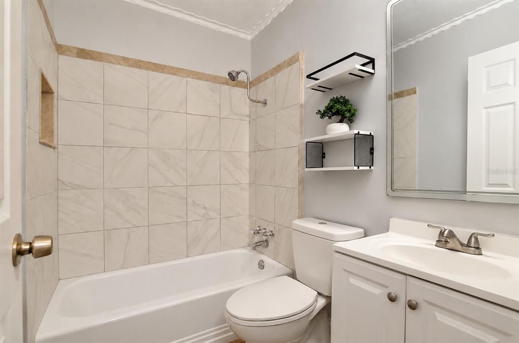 На продажу: $349,000 (4 спален, 2 ванн, 1354 Квадратных фут)