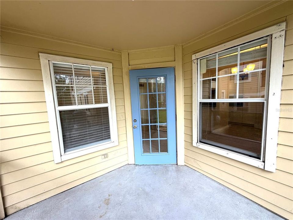 For Rent: $1,500 (2 beds, 1 baths, 1271 Square Feet)