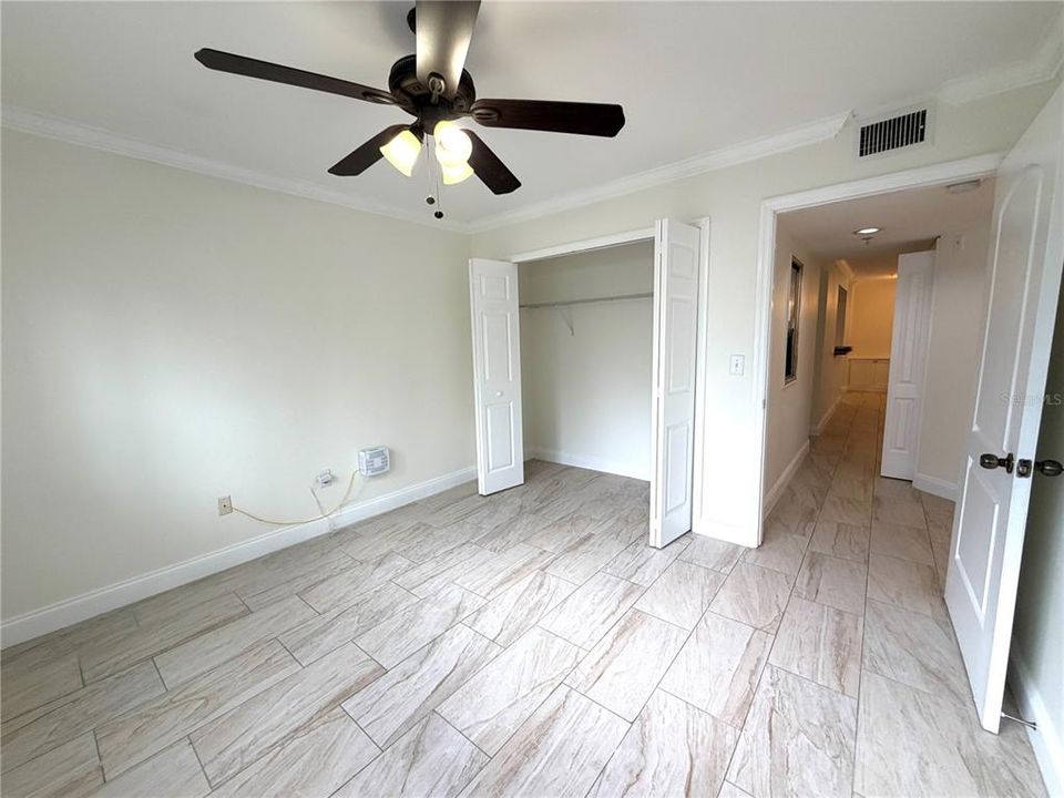 For Rent: $1,500 (2 beds, 1 baths, 1271 Square Feet)
