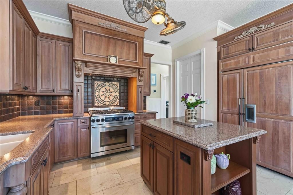 En Venta: $2,000,000 (4 camas, 3 baños, 4062 Pies cuadrados)