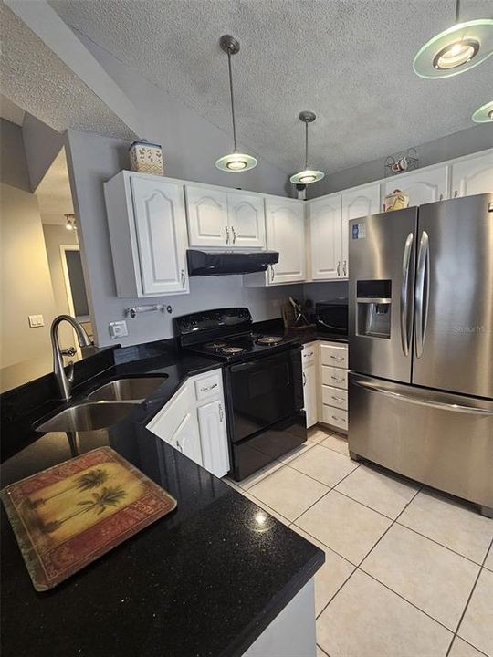 В аренду: $2,800 (3 спален, 2 ванн, 1413 Квадратных фут)