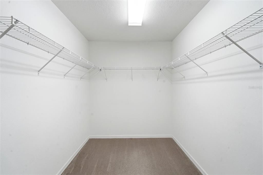 En Venta: $319,900 (3 camas, 2 baños, 1781 Pies cuadrados)