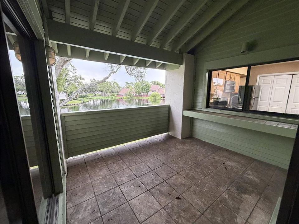 For Rent: $2,000 (2 beds, 2 baths, 1142 Square Feet)