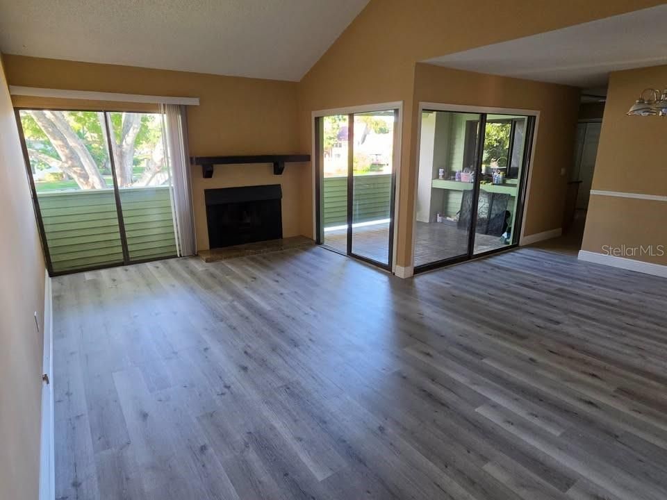 For Rent: $2,000 (2 beds, 2 baths, 1142 Square Feet)