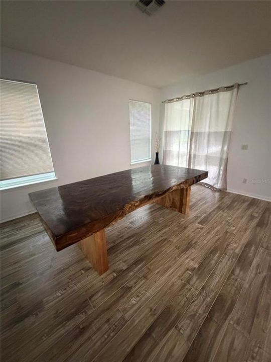 На продажу: $549,000 (3 спален, 2 ванн, 2004 Квадратных фут)