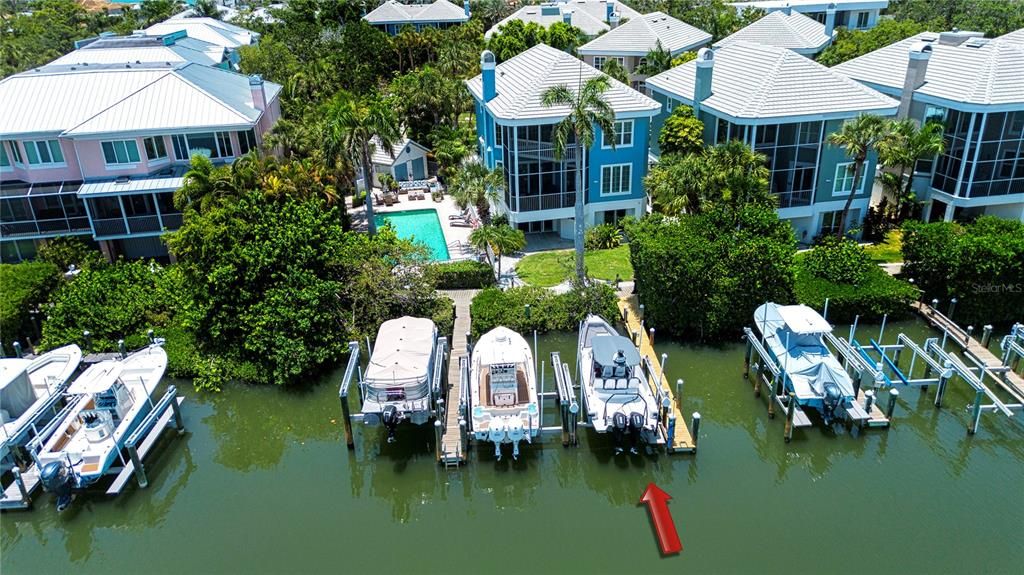 For Sale: $2,185,000 (4 beds, 3 baths, 2758 Square Feet)