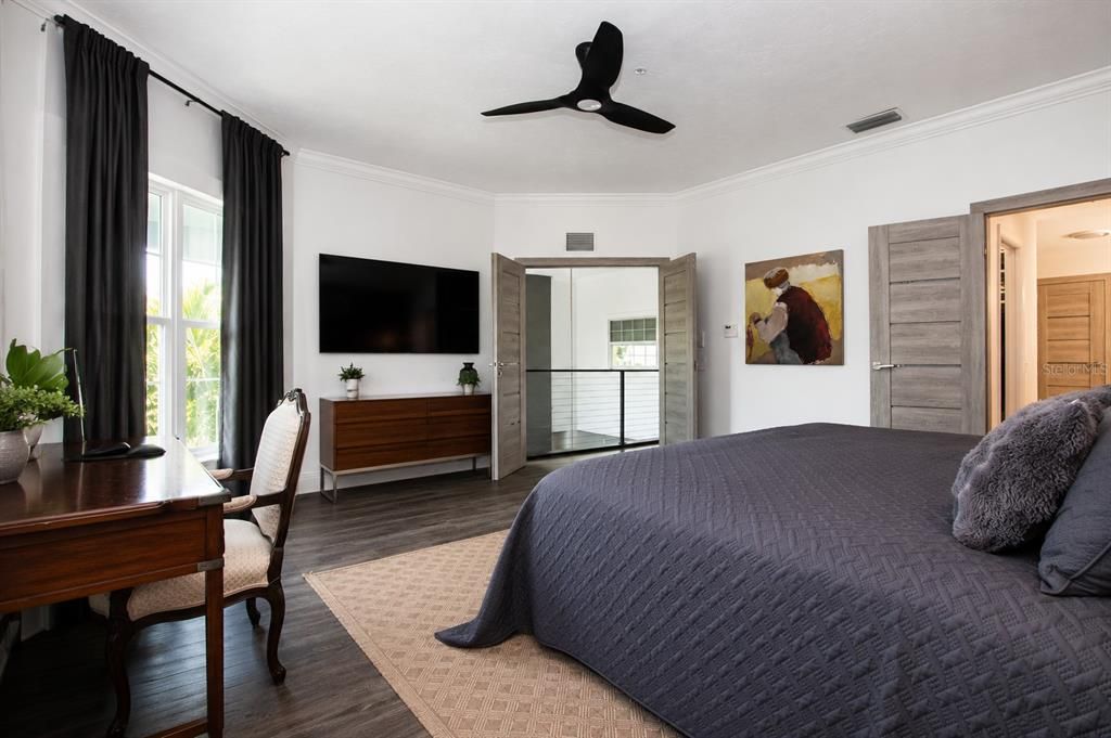 For Sale: $2,185,000 (4 beds, 3 baths, 2758 Square Feet)