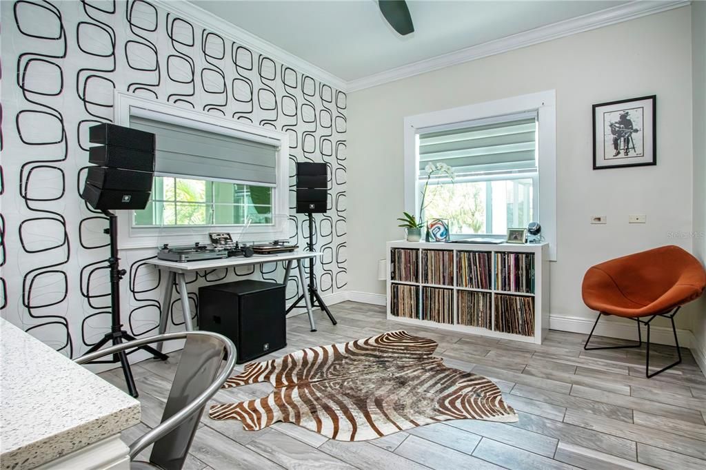 For Sale: $2,185,000 (4 beds, 3 baths, 2758 Square Feet)