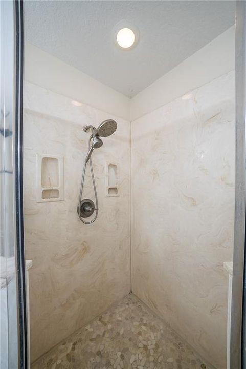 На продажу: $279,900 (3 спален, 2 ванн, 2172 Квадратных фут)