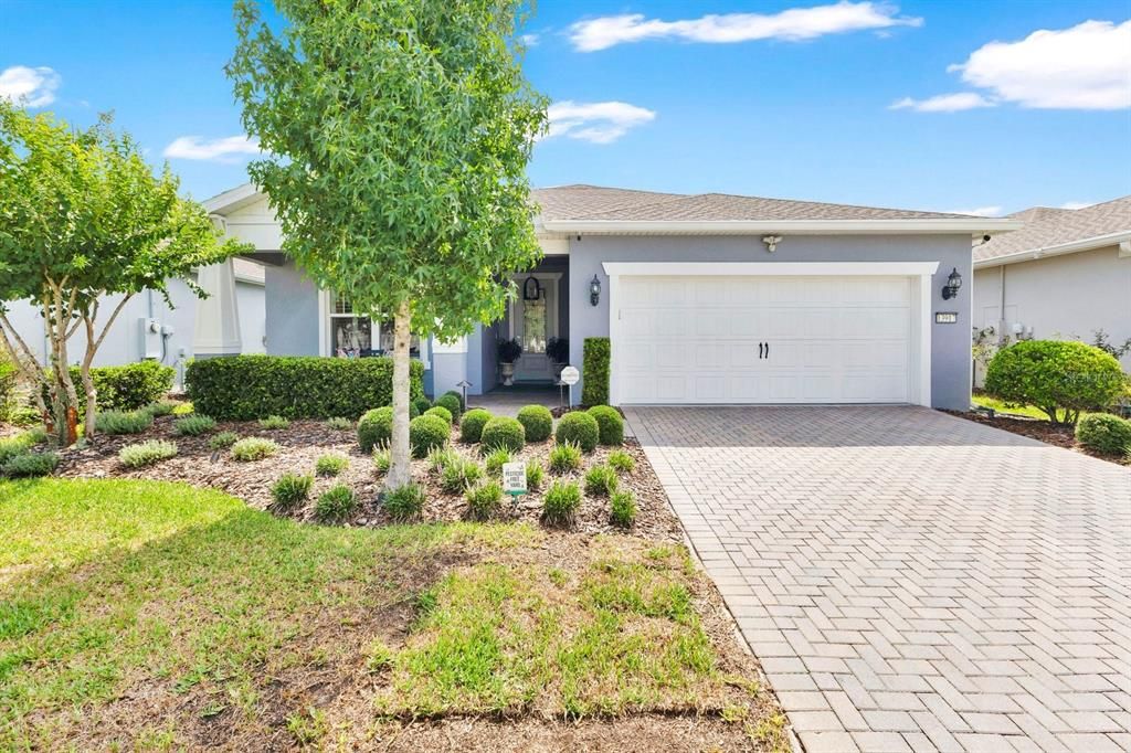 For Sale: $699,990 (3 beds, 2 baths, 2054 Square Feet)