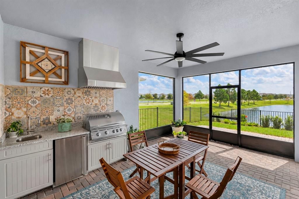 For Sale: $699,990 (3 beds, 2 baths, 2054 Square Feet)