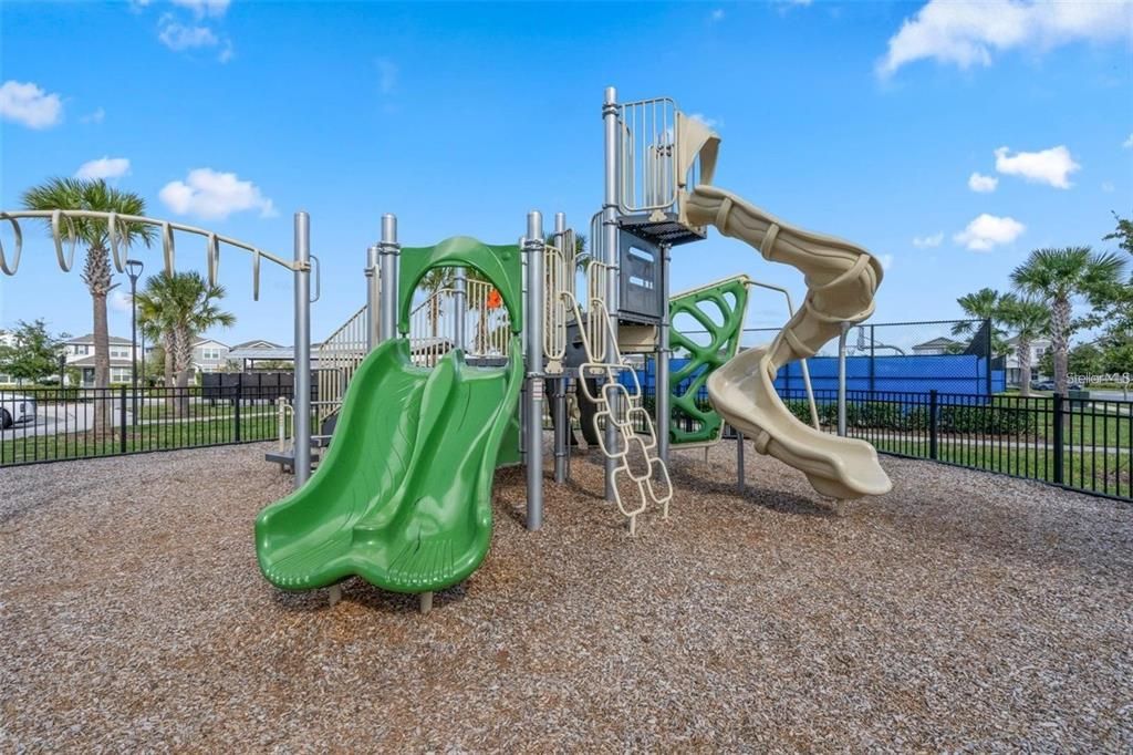 For Sale: $699,990 (3 beds, 2 baths, 2054 Square Feet)