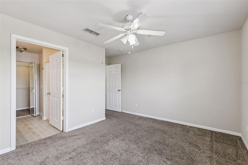 For Sale: $215,000 (3 beds, 2 baths, 1202 Square Feet)