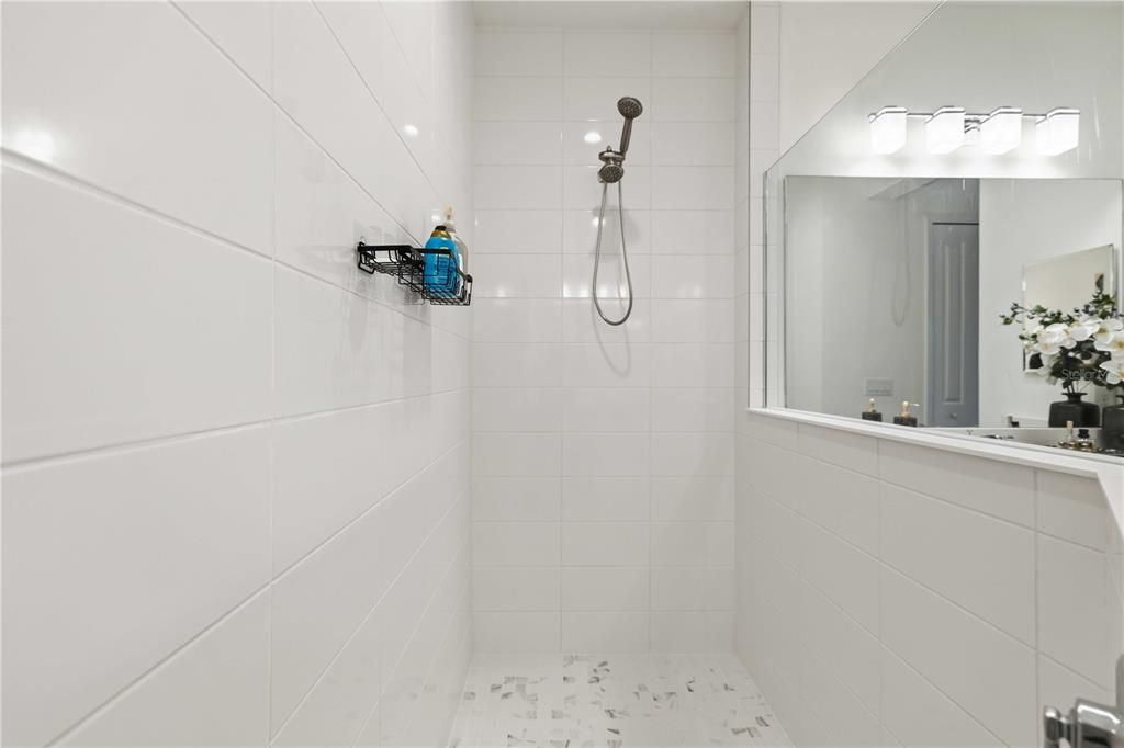 En Venta: $415,000 (2 camas, 2 baños, 1433 Pies cuadrados)