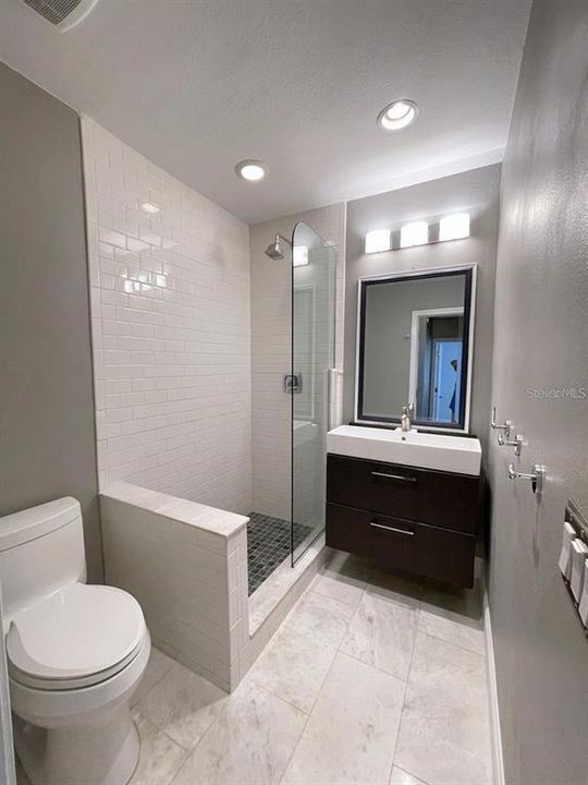 В аренду: $4,700 (3 спален, 2 ванн, 1785 Квадратных фут)