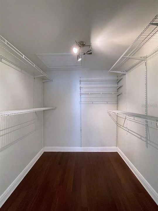 В аренду: $4,700 (3 спален, 2 ванн, 1785 Квадратных фут)