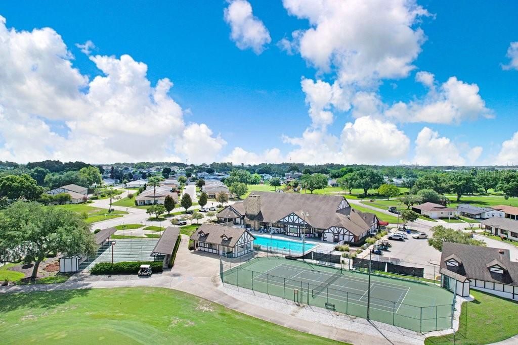 На продажу: $319,900 (3 спален, 2 ванн, 1709 Квадратных фут)