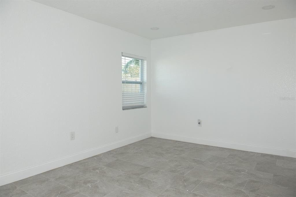 В аренду: $2,975 (4 спален, 2 ванн, 1355 Квадратных фут)