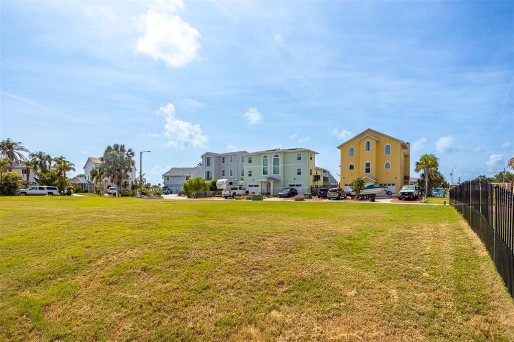 For Sale: $285,000 (0.14 acres)