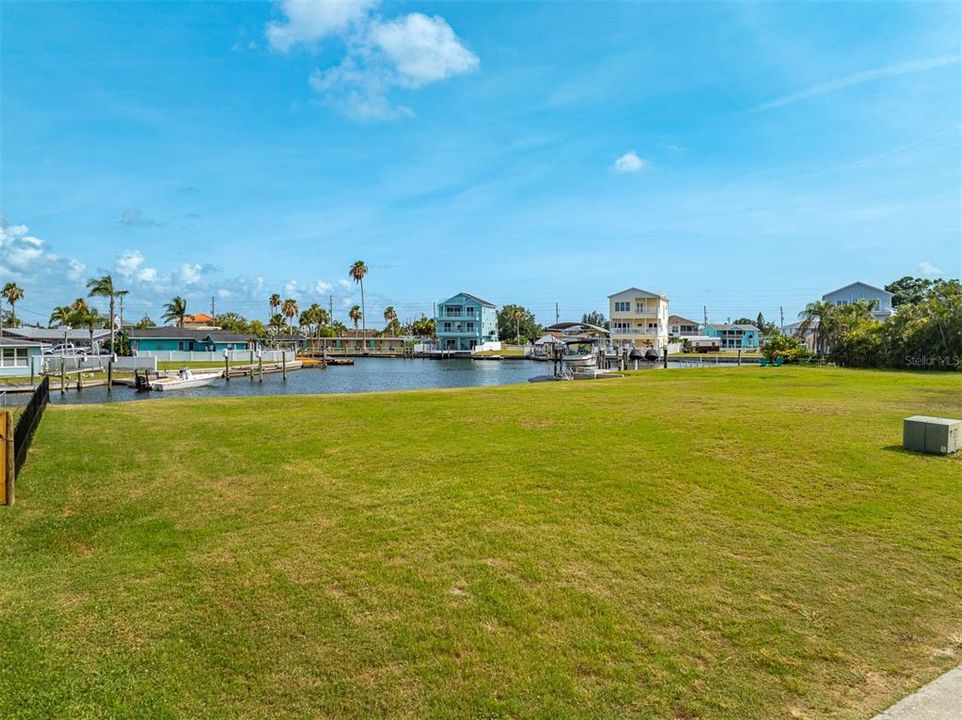 For Sale: $285,000 (0.14 acres)