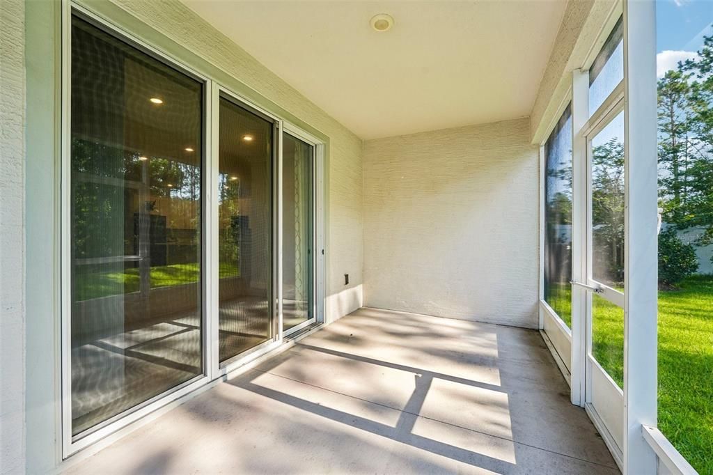 En Venta: $399,000 (4 camas, 2 baños, 2152 Pies cuadrados)