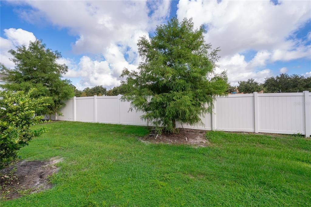 For Sale: $322,000 (3 beds, 2 baths, 1370 Square Feet)