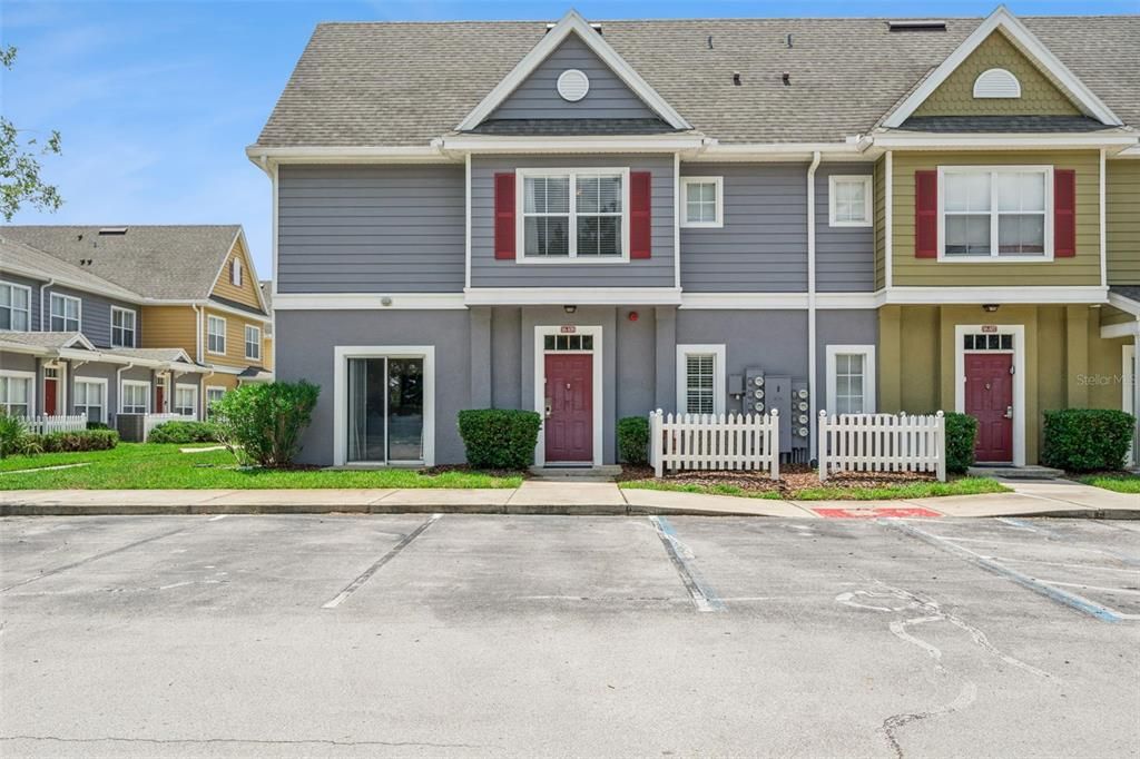 For Sale: $249,999 (4 beds, 3 baths, 1470 Square Feet)