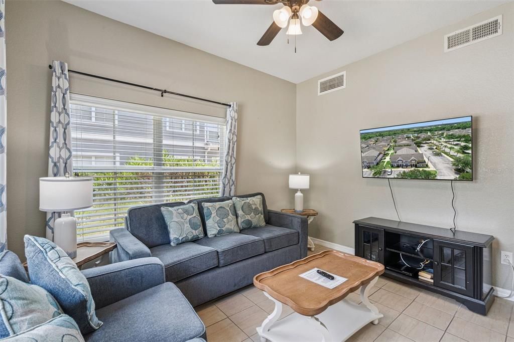 For Sale: $249,999 (4 beds, 3 baths, 1470 Square Feet)