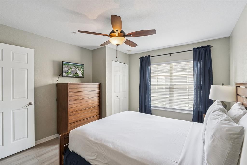 For Sale: $249,999 (4 beds, 3 baths, 1470 Square Feet)